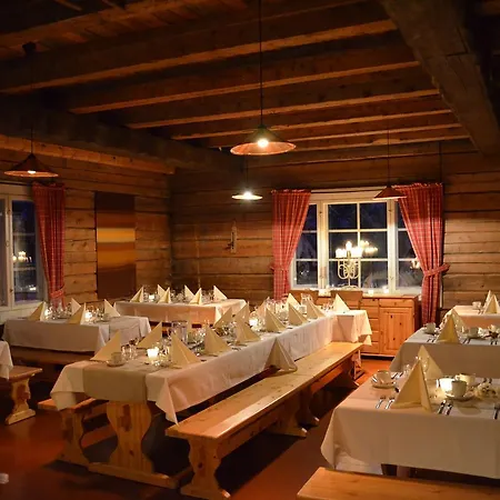 Iisakki Glass Village 3* クーサモ