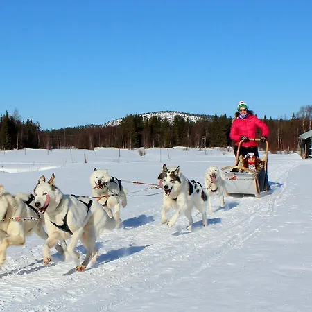 リゾート Iisakki Glass Village クーサモ
