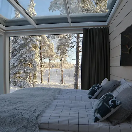 Iisakki Glass Village 3*