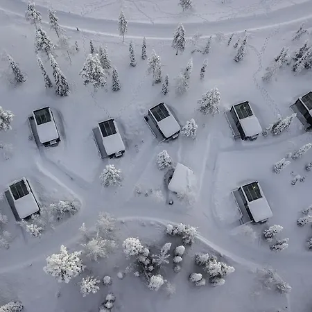 Iisakki Glass Village リゾート クーサモ