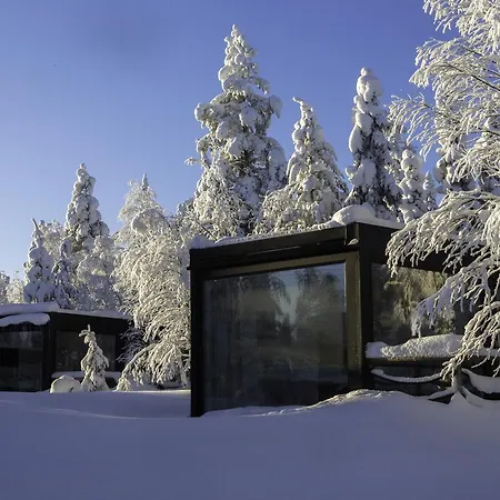 Iisakki Glass Village