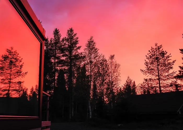 Iisakki Glass Village 3*