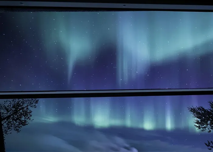 Iisakki Glass Village