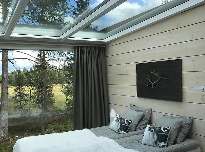 Iisakki Glass Village